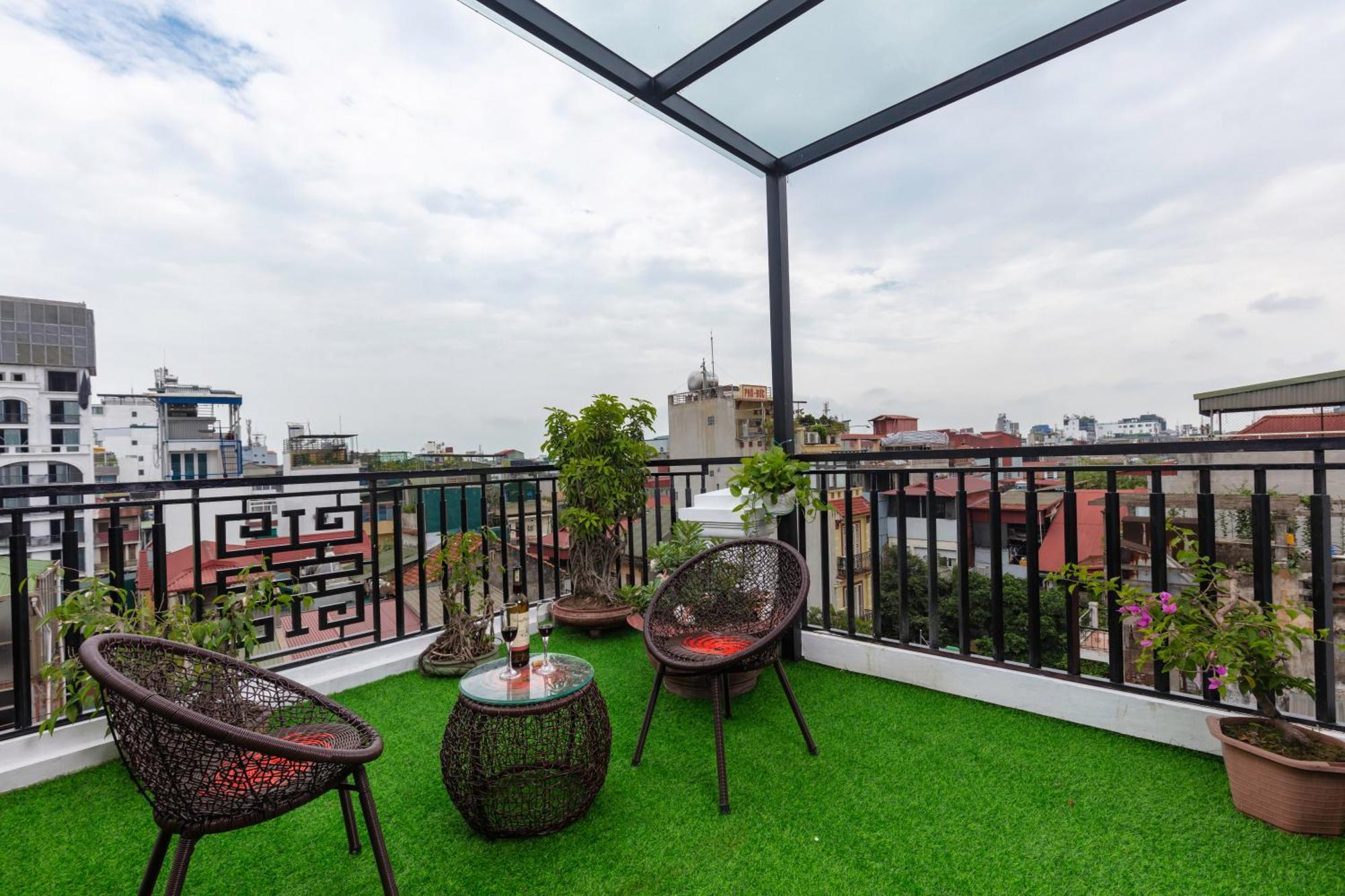Khách sạn Queen Light Hà Nội